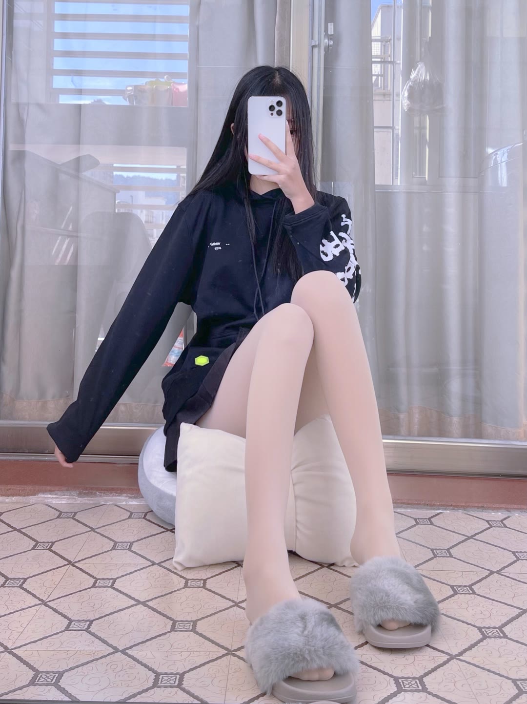 敲可爱的肉丝长头发短裙小姐姐美图-希音跨境出海Sheinify - 外贸独立站建站运营一站式平台